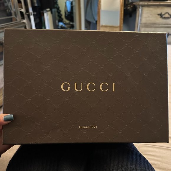 Gucci Patent Pump in Bordeau  Size 36+ - Picture 1 of 7